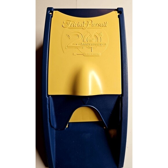 Trivial Pursuit 20th Anniversary Edition Family Board Trivia Game - Complete - Picture 4 of 8